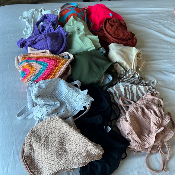 15 bikinis in excellent condition! Perfect for large breasts! 👙 Size M and L - Picture 1 of 15